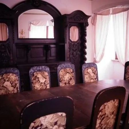 Schloss Hoefingen Guest house 4*