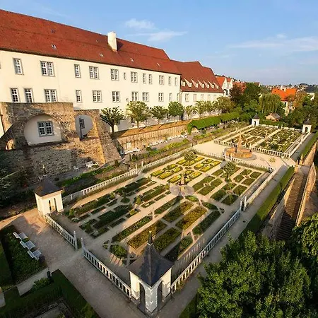 Schloss Hoefingen Guest house 4*