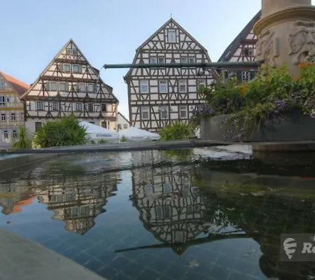 Schloss Hoefingen 4*