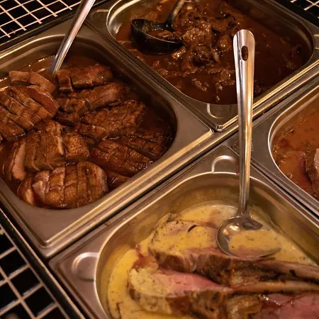 Pensión Schloss Hoefingen 4*