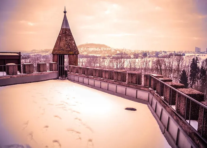 Schloss Hoefingen Гостевой дом 4*