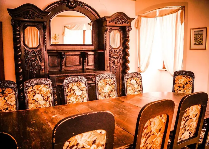 Schloss Hoefingen Гостевой дом Леонберг