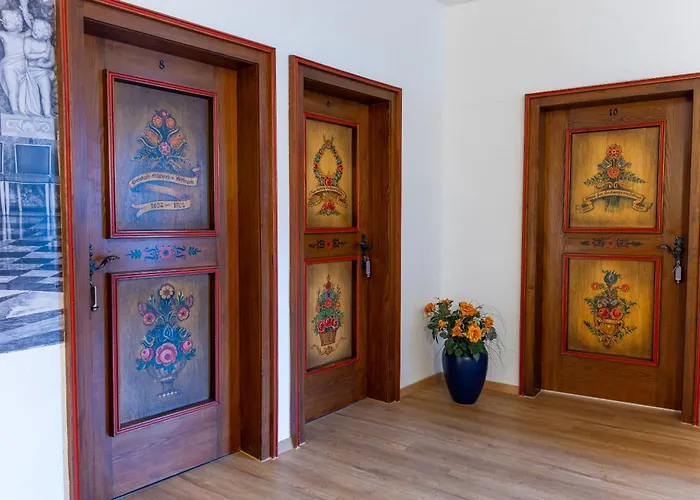 Schloss Hoefingen Гостевой дом 4*