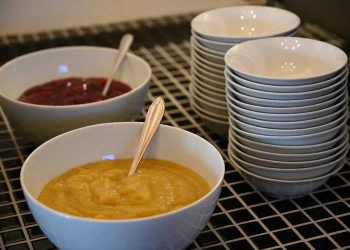 Гостевой дом Schloss Hoefingen Леонберг